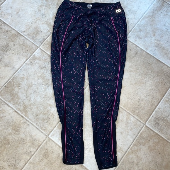 2(X)ist lot of 2 leggings.  Size Medium. - Picture 5 of 8